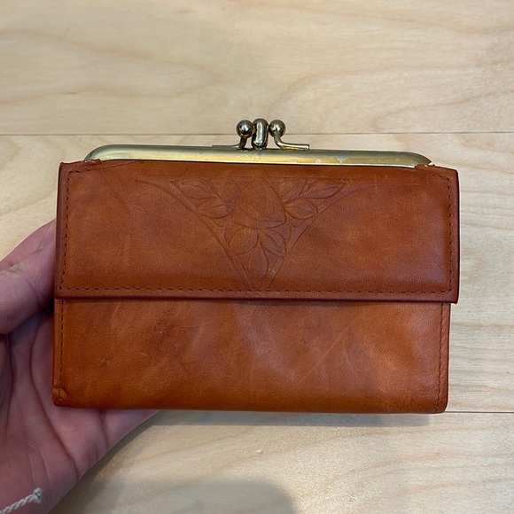 Rolfs Bags Vintage Rolfs Cowhide Tooled Leather Kisslock Wallet